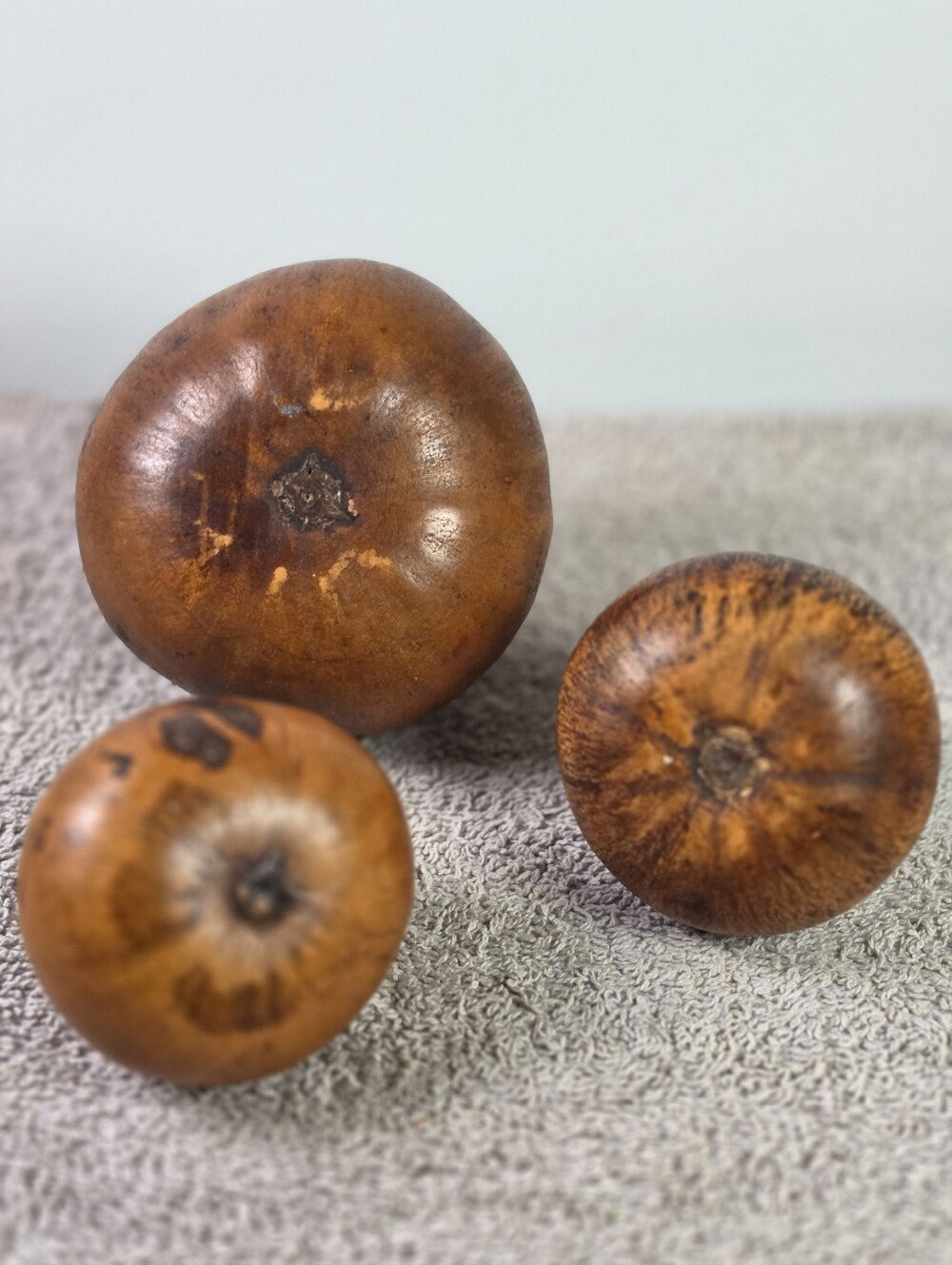 Set of 3 Traditional Calabash Medicine Containers With Wooden Stoppers - Picture 10 of 13
